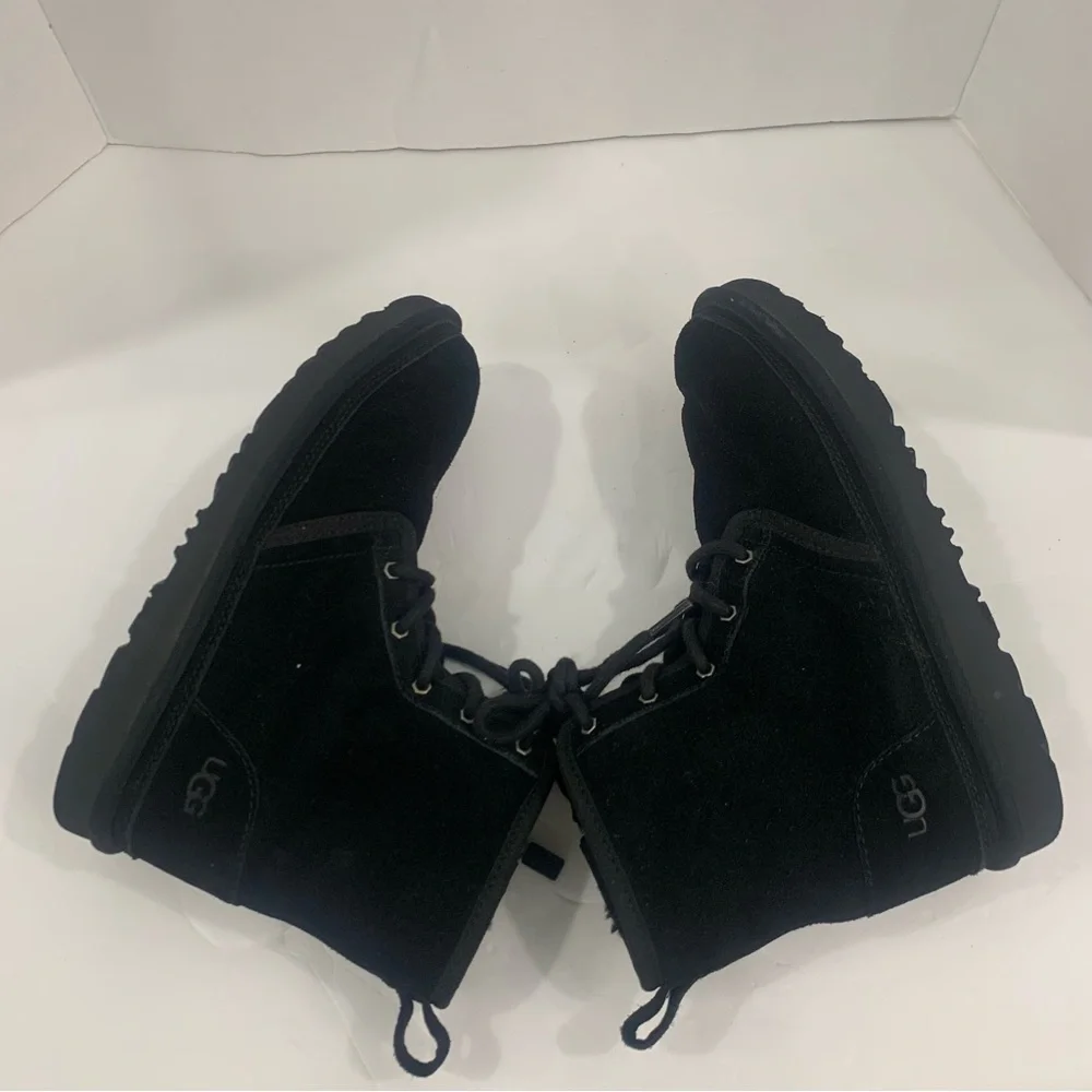 UGG Neumel II 1017326K-BLK Boots Kids US 6 Black Suede Round Toe Sheepskin